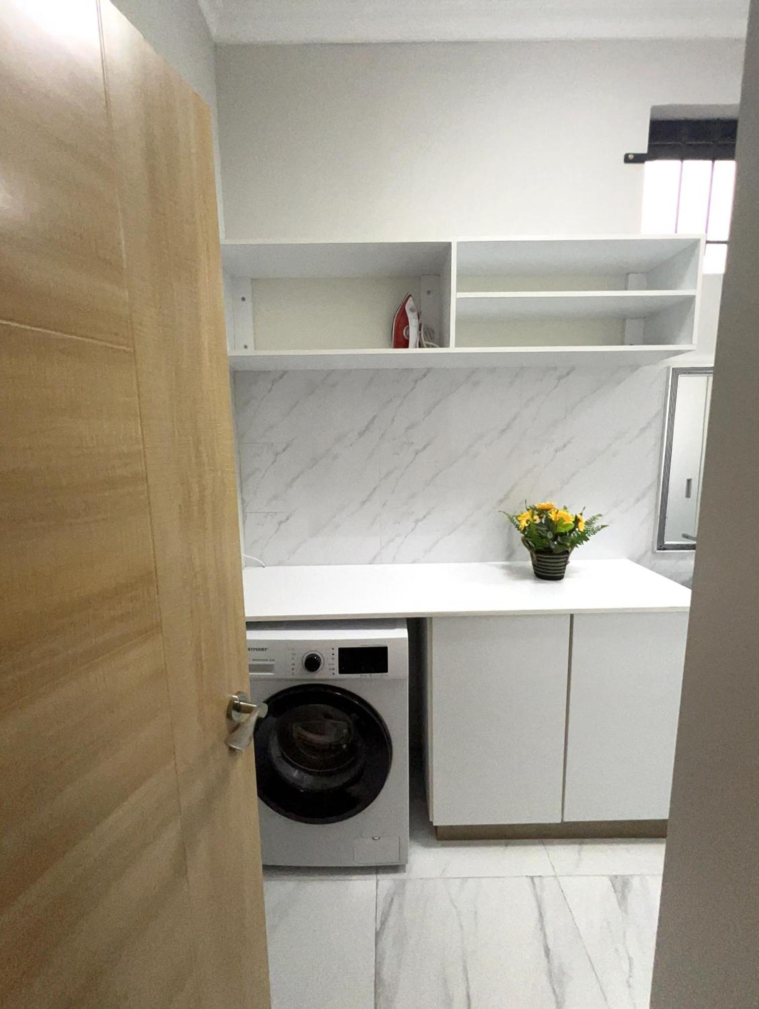 Newly Renovated Studio Apartment With Rooftop Pool, Few Steps To The Beach Flic en Flac Exterior photo